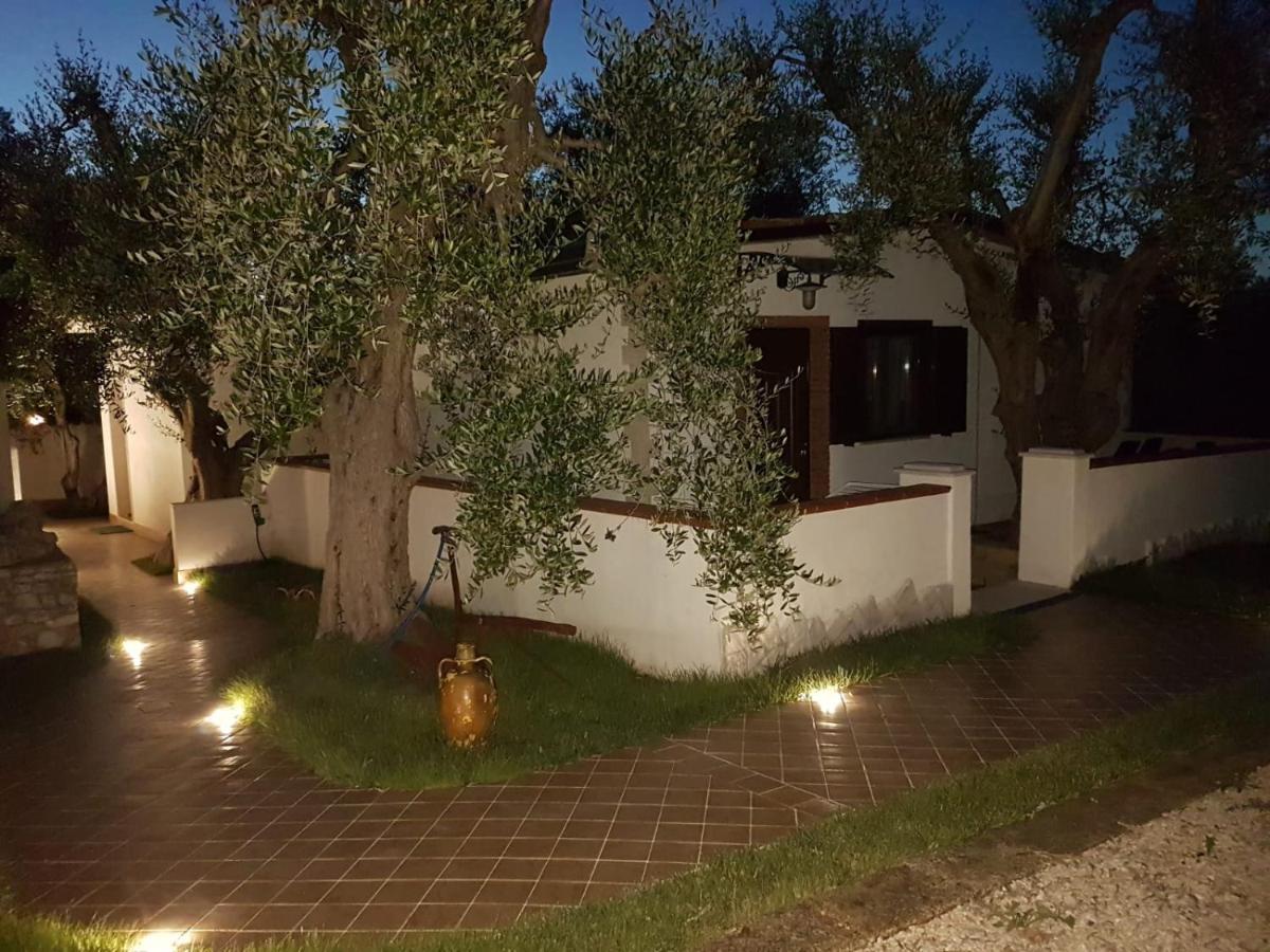 Case Vacanza La Greppia Rodi Garganico Exterior foto